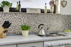 Mosaico di piastrelle per cucina traslucido beige chiaro Mosaico di vetro Crystal stone emperador light MOS92-1053_f
