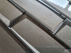 Piastrella di vetro a mosaico Metro 3D look terra marrone antracite per lalzatina della cucina MOS88-XB09