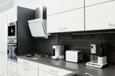 Mosaico ceramico bacchette nero lucido parete cucina bagno doccia MOS24-CG21_f