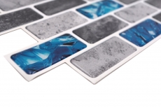 Campione a mano pellicola autoadesiva per mosaico in vinile rettangolo composito grigio blu iridescente MOS200-MS8_m