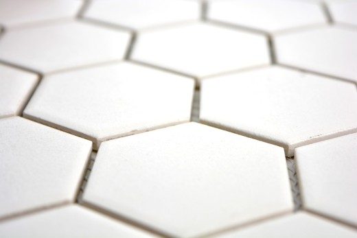 Piastrella di mosaico dipinta a mano in ceramica esagonale bianca non smaltata MOS11B-0102-R10_m