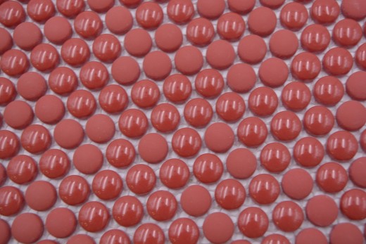 Mosaico di vetro Mosaico a bottoni rosso lucido opaco Pavimento doccia Schermo doccia Rivestimento vasca da bagno