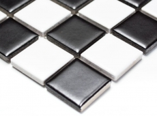 Mosaico dipinto a mano in ceramica a scacchiera nero bianco opaco MOS18-0305_m