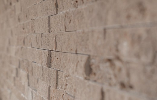 Campione a mano mosaico muro di pietra Travertino pietra naturale noce Mattone Splitface Noce Travertino 3D MOS43-44248_m