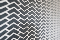 Mosaico dipinto a mano ECO recycled GLASS smalto a spina di pesce nero opaco MOS140-HB31B_m