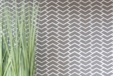Mosaico dipinto a mano ECO Recycling GLASS smalto a spina di pesce grigio-marrone opaco MOS140-HB35G_m