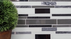 Piastrella di mosaico dipinta a mano Backsplash di piastrelle Traslucido grigio nero Mosaico di vetro composito Pietra di cristallo chiara grigio nero MOS67-GV34_m