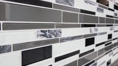 Piastrella di mosaico dipinta a mano Backsplash di piastrelle Traslucido grigio nero Mosaico di vetro composito Pietra di cristallo chiara grigio nero MOS67-GV34_m