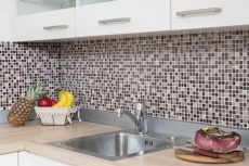 Piastrella di mosaico dipinta a mano Backsplash di piastrelle Marrone traslucido Mosaico di vetro Pietra di cristallo marrone BAGNO WC Cucina Muro MOS92-1304_m