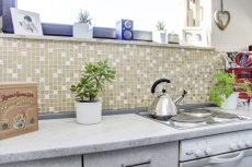 Piastrella di mosaico dipinta a mano Rivestimento autoadesivo Pietra traslucida oro bianco Mosaico di vetro Pietra di cristallo oro bianco opaco MOS200-4M362_m