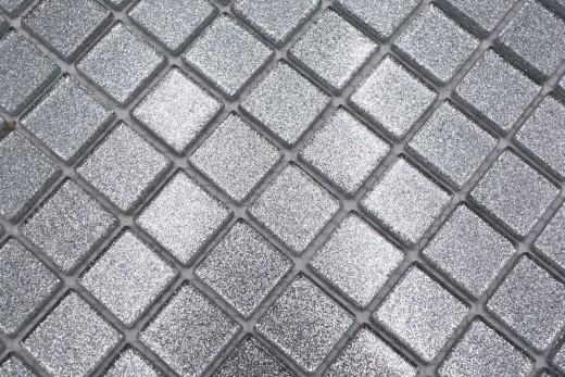Pannello posteriore a mosaico Mosaico di vetro traslucido Cristallo argento martellato MOS60-0207_f