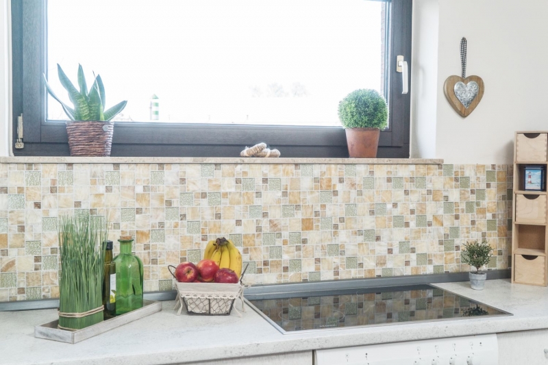 Piastrella di mosaico per cucina traslucida ambra oro combinazione di vetro mosaico cristallo pietra onice eleganza oro MOS88-MC649_f