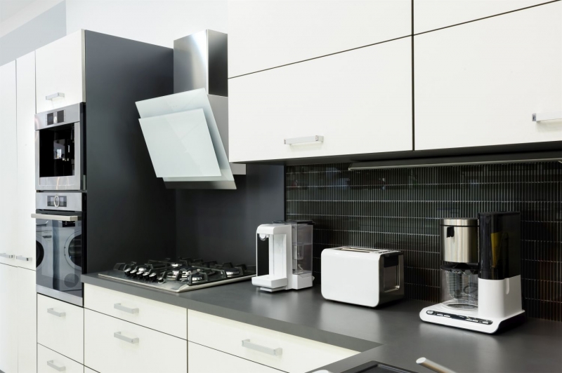 Mosaico ceramico bacchette nero lucido parete cucina bagno doccia MOS24-CG21_f