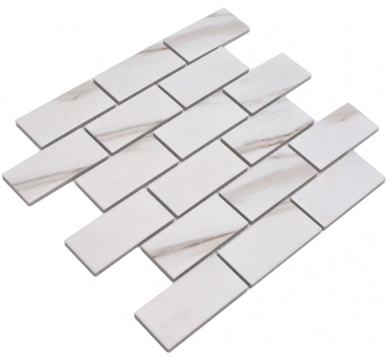 Mosaico ceramico incollato a parete Calacatta bianco grigio-marrone opaco MOS26M-1112
