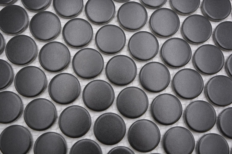 Piastrella di ceramica a mosaico decorata a mano Button Loop Penny Round tinta unita nero opaco MOS10-0311GR_m