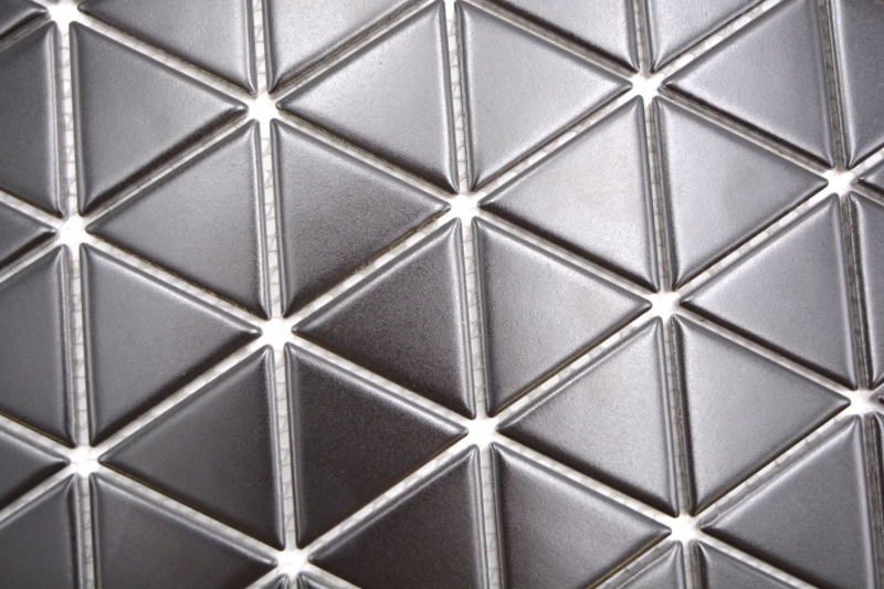 Piastrella di mosaico ceramico dipinta a mano triangolo diamante tinta unita nero opaco MOS13-t49_m