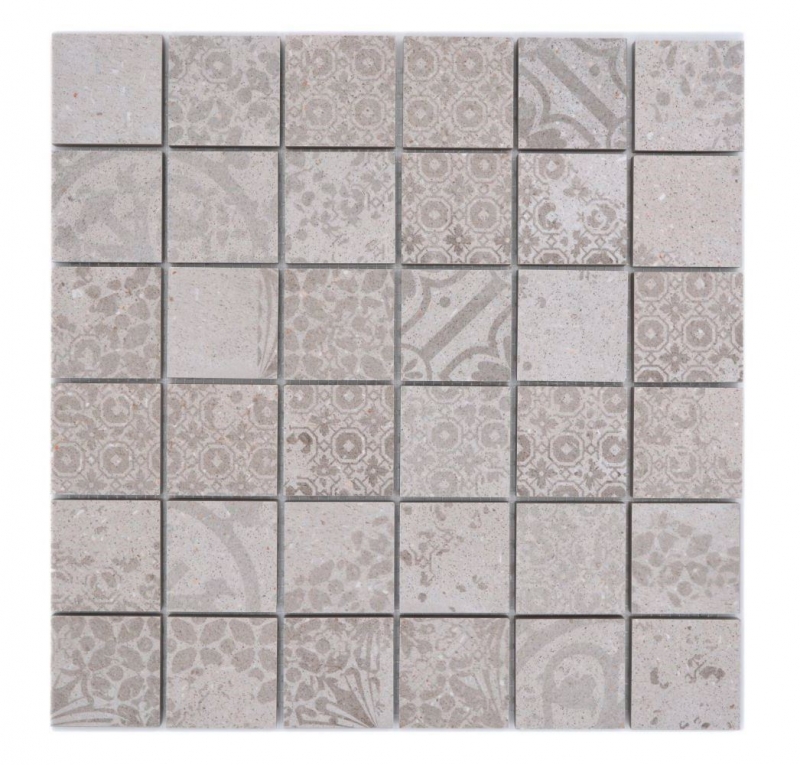 Mosaico ceramico dipinto a mano in gres porcellanato grigio chiaro fantasia beige MOS14-B1_m