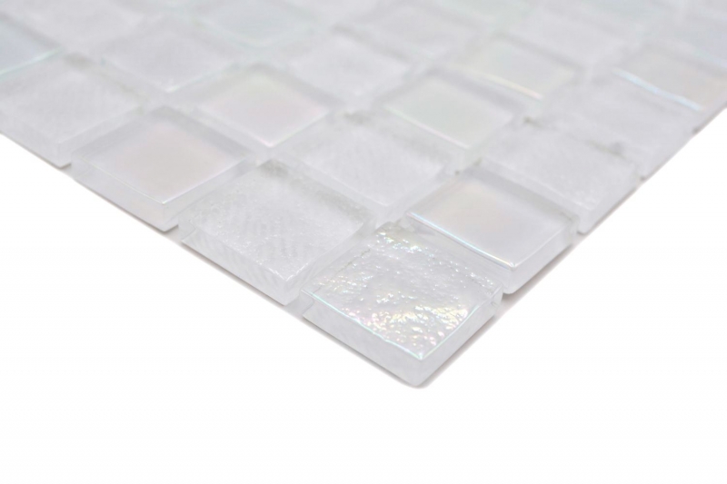 Mosaico in vetro dipinto a mano piccola infradito iridescente bianco multicolore MOS65-S10_m