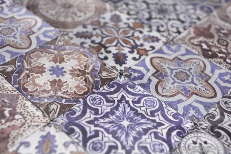 Campione a mano di mosaico autoadesivo in alluminio effetto retrò multicolore viola crema marrone ornamento africano - MOS200-U03_m