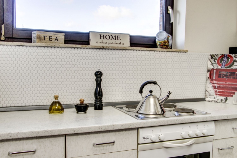 Piastrella di mosaico esagonale in ceramica mini bianco opaco parete doccia piastrella parete bagno piastrella cucina - MOS11A-0111