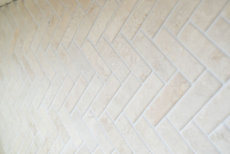 Mosaico dipinto a mano in ceramica a spina di pesce effetto pietra beige chiaro backsplash cucina MOS24-SO54_m