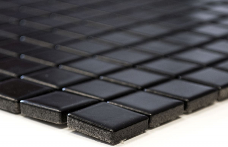 Campione a mano di piastrelle a mosaico in ceramica nera opaca Backsplash di cucina MOS18D-0311_m