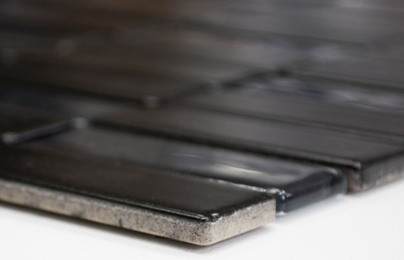 MOS24-ST365_m: piastrelle a mosaico in ceramica con motivi a mano, aste in vetro nero opaco per rivestimenti di pareti