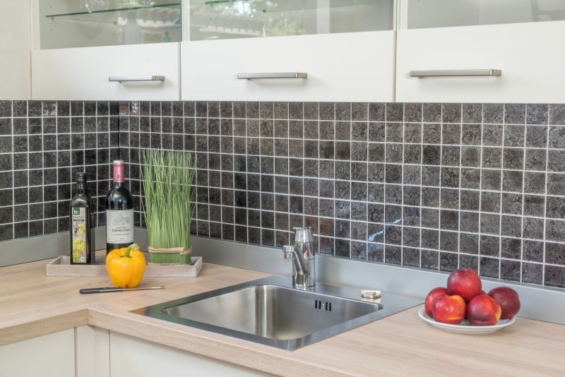 Mosaico di vetro Piastrella backsplash argento antracite nero struttura metal look MOS126-CM4BL22