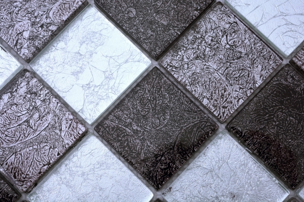 Piastrella di mosaico dipinta a mano Mosaico di vetro nero traslucido Struttura in cristallo argento nero MOS126-1784_m