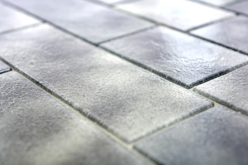 Piastrella di mosaico dipinta a mano, grigio traslucido, legame con la muratura Grigio MOS68-0259L_m