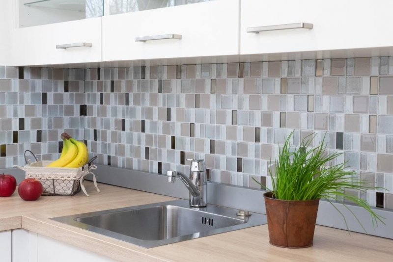 Piastrelle di vetro a mosaico Backsplash di piastrelle crema beige perla combinazione iridescente MOS68-0136P