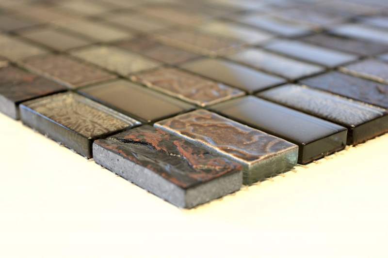 Piastrella di mosaico decorata a mano Backsplash di piastrelle Marrone traslucido Rettangolo Mosaico di vetro Pietra di cristallo Marrone retrò MOS83-CRS6_m