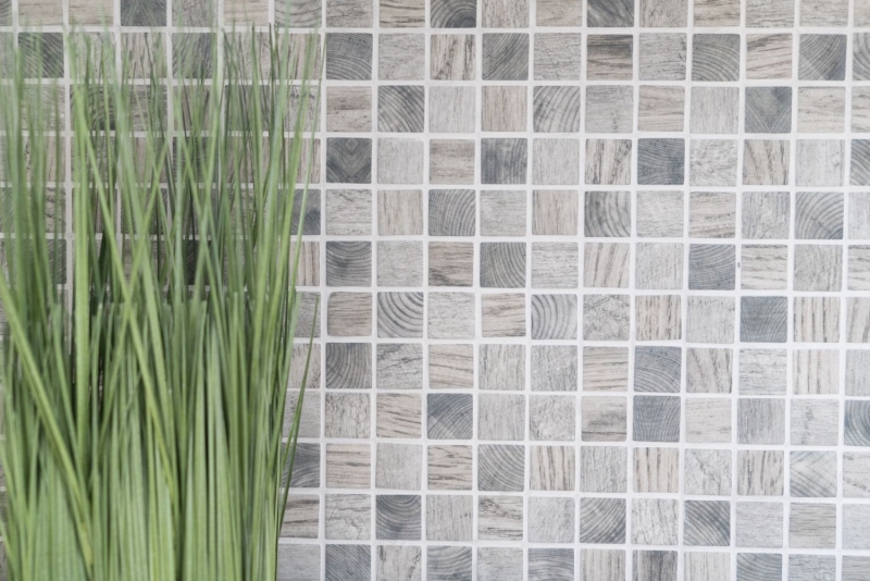 Mosaico di vetro Rivestimento sostenibile Riciclaggio texture legno grigio chiaro Backsplash di piastrelle MOS63-312