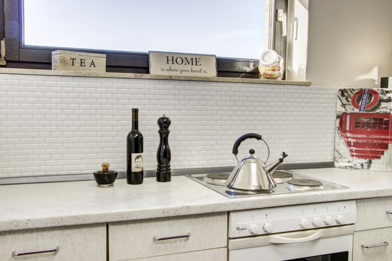 Campione a mano Mini Metro Subway mosaico piastrelle ceramica BIANCO piastrelle backsplash cucina MOS26-0102_m