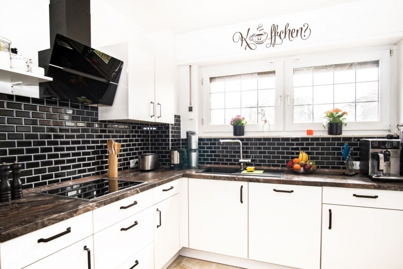 Campione a mano Metro Subway mosaico piastrelle ceramica backsplash cucina nero MOS26M-0303_m