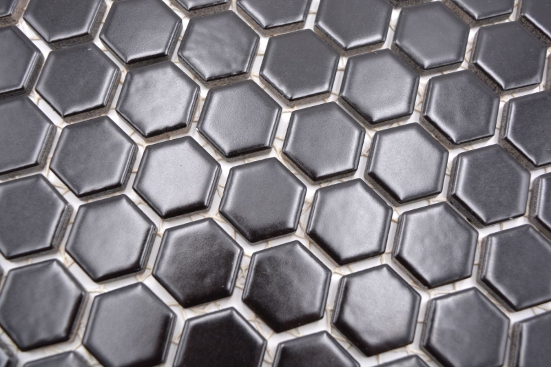 Piastrella di mosaico dipinta a mano in ceramica esagonale nera opaca per doccia MOS11A-0311_m