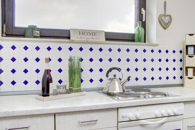 Mosaico dipinto a mano in ceramica ottagonale bianco opaco blu cobalto lucido MOSOcta-180_m
