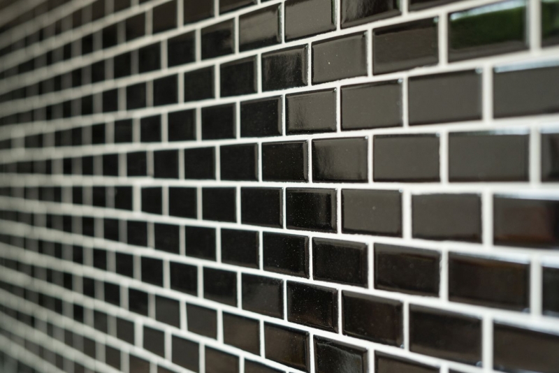 Piastrella a mosaico decorata a mano in ceramica mattone nero lucido per cucina MOS24-4BG_m