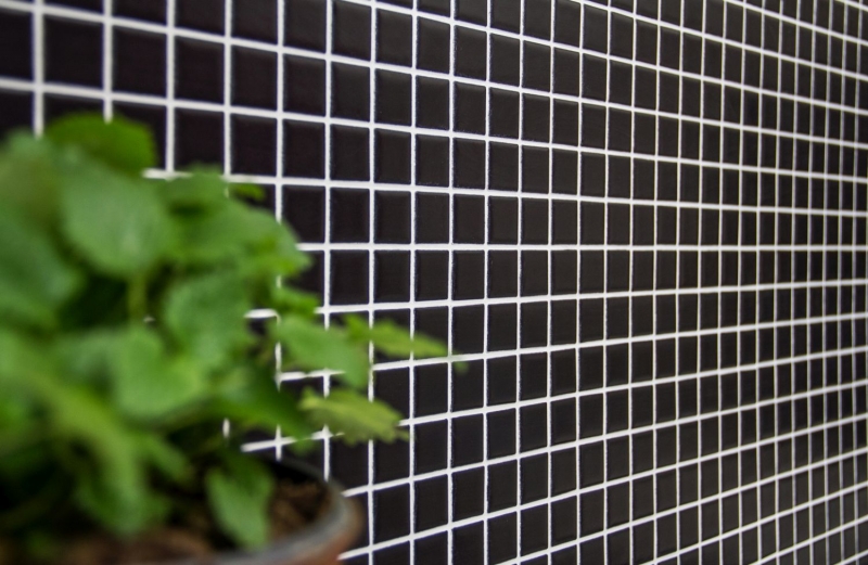 Campione a mano di piastrelle a mosaico in ceramica nera opaca Backsplash di cucina MOS18D-0311_m
