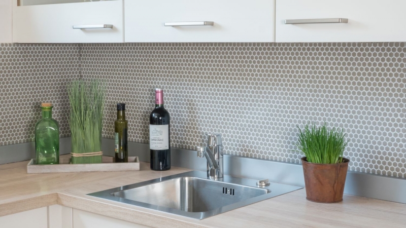 Piastrella di mosaico dipinta a mano ECO Recycling GLAS Hexagon Smalto crema opaco MOS140-HX13C_m
