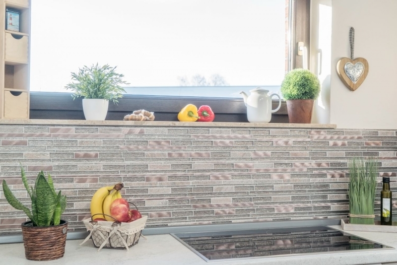 Campione a mano di mosaico Piastrella specchio traslucido alluminio beige rame mosaico di vetro composito Pietra di cristallo alluminio beige rame MOS49-GV74_m