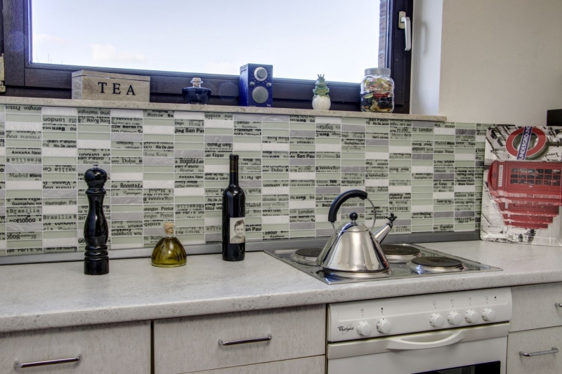 Piastrella di mosaico dipinta a mano Rivestimento traslucido bianco Rettangolo Mosaico di vetro Pietra di cristallo bianca MOS87-19_m