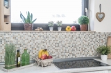 Piastrella di mosaico per cucina Rivestimento traslucido oro beige Mosaico di vetro Pietra di cristallo texture oro beige MOS83-CR27_f