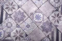 Campione a mano di mosaico autoadesivo in alluminio effetto retrò multicolore viola grigio africano - MOS200-U05_m