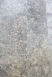 Piastrella Travertino pietra naturale Argento argento bianco grigio chiaro piastrella di pietra naturale Roman bond argento aspetto antico pavimento parete - MOSF-45-47000
