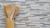 Piastrella di mosaico campione a mano Piastrella specchio traslucido acciaio inox bianco legno composito vetro mosaico Pietra cristallo acciaio legno bianco MOS86-SV85_m
